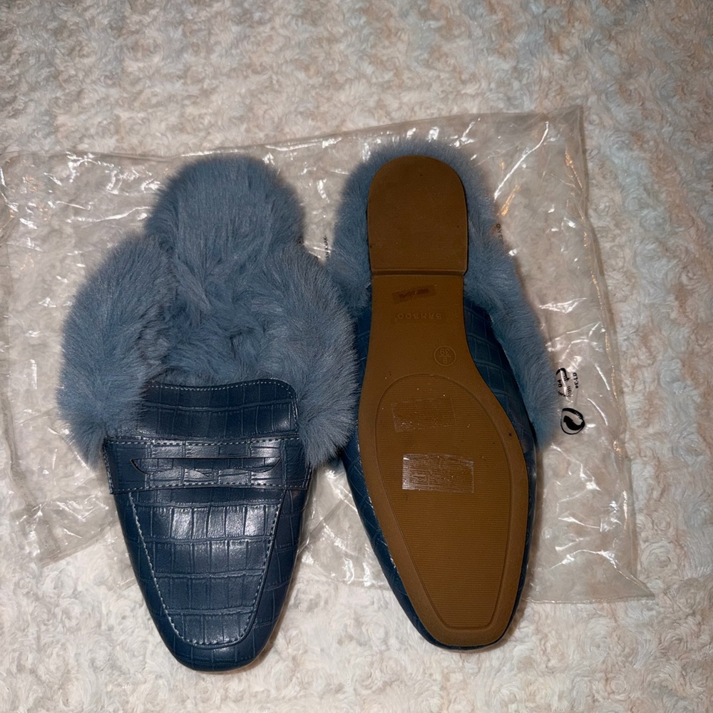 Blue Fur-Trimmed Women's Loafers
